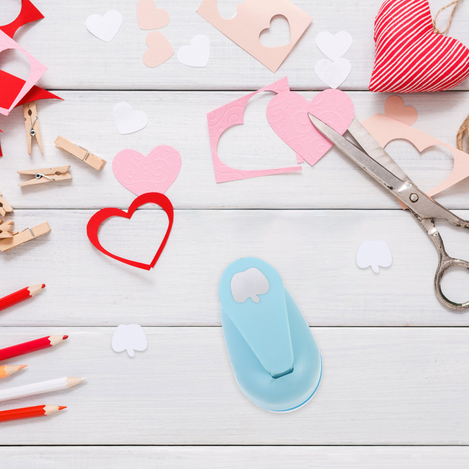 Versatile Plastic Paper Punch  - Art And Craft Photos recension och pris